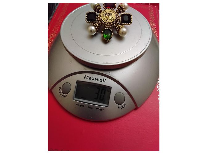 Chanel Vintage-Brosche mit Perlen und farbigen Steinen Schwarz Pink Grün Gold hardware - Ansicht 8
