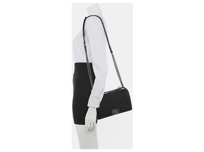 Borsa Chanel Le Boy Medium in Pelle di Agnello Nera Nero - vista 2