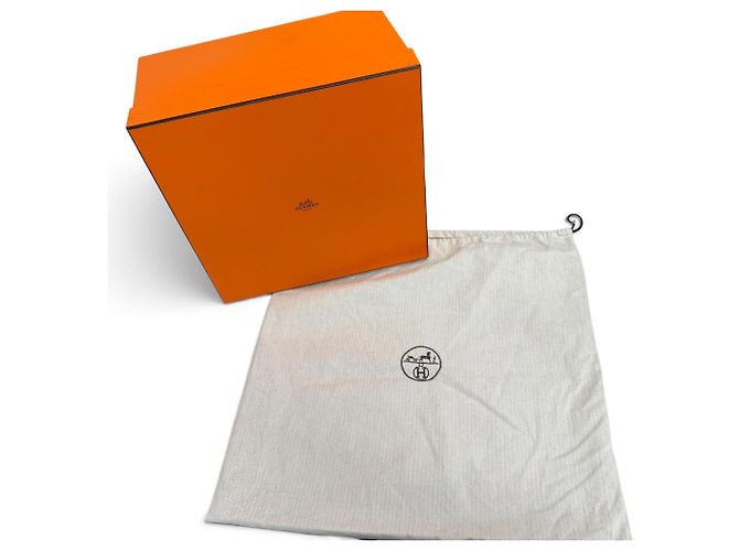 Hermès Hermes Itark Merino Wool Jacquard Cushion - view 2