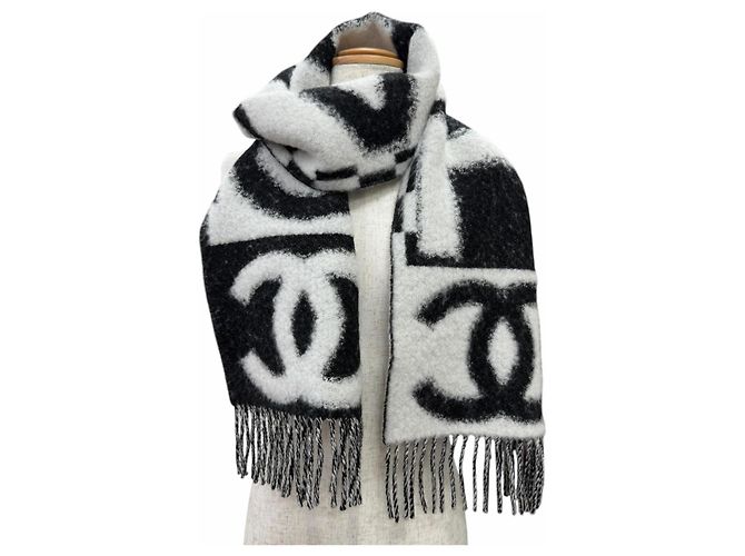 Estola de cashmere e seda com franjas Chanel Preto Branco - vista 2