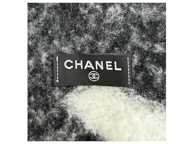 Estola de cashmere e seda com franjas Chanel Preto Branco - vista 6