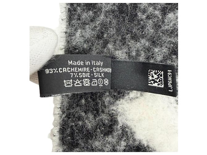 Estola de cashmere e seda com franjas Chanel Preto Branco - vista 7