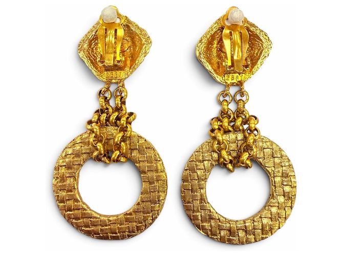 Orecchini a cerchio Chanel Vintage 29 Metal Coco Mark Chain D'oro - vista 3