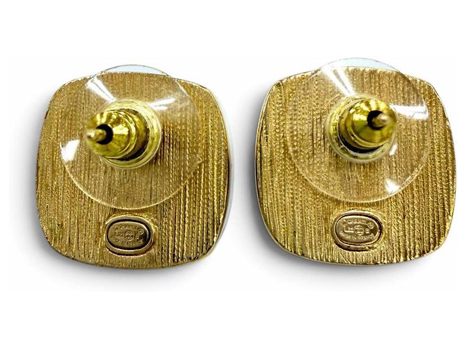 Orecchini quadrati Chanel L22 Metal Coco Mark Marrone D'oro - vista 4