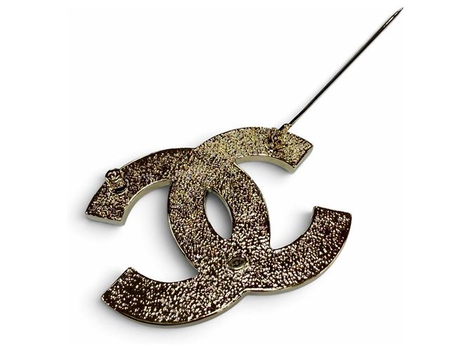 Spilla Chanel Coco Mark in metallo dorato e avorio D'oro Crudo - vista 5