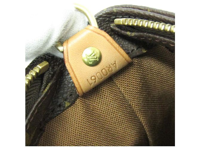 Borsa Cabas Mezzo Monogram Louis Vuitton Marrone - vista 15