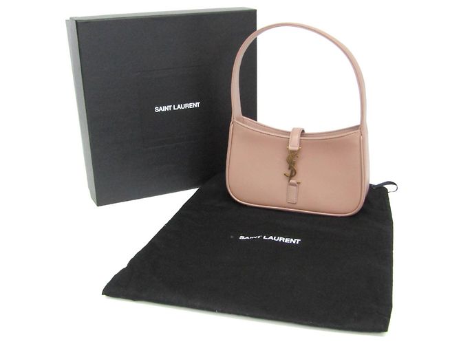 Borsa Yves Saint Laurent LE 5 À 7 in Pink Beige - vista 2