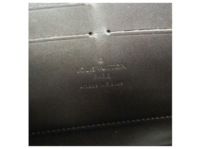 Cartera Zippy Louis Vuitton Monogram Vernis Burdeos - vista 11