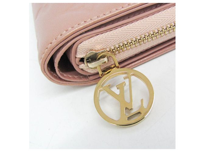 Louis Vuitton Coussin Lou Wallet M81996 D'oro - vista 11