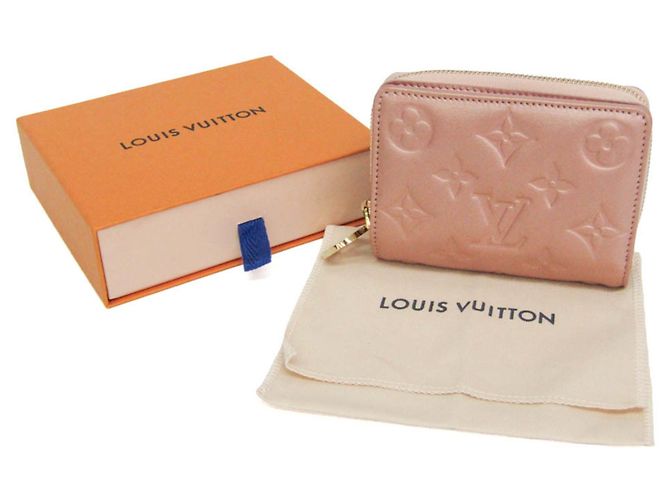 Louis Vuitton Coussin Lou Wallet M81996 D'oro - vista 2