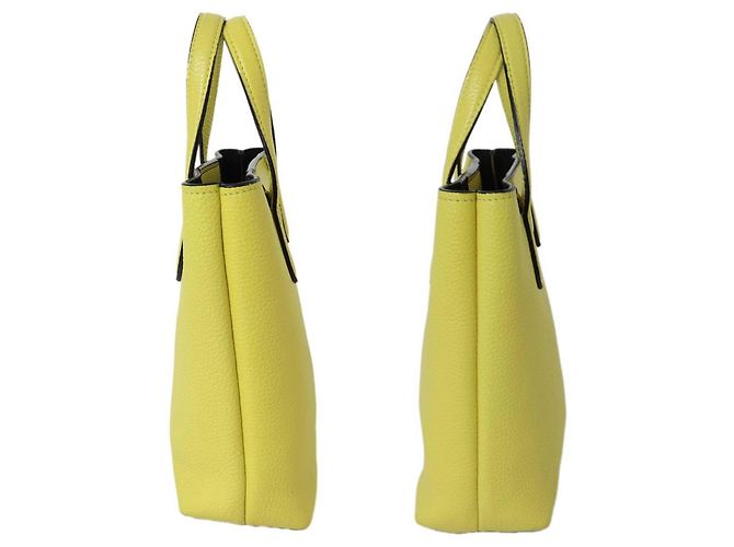 Borsa a spalla e Tote 2 vie Salvatore Ferragamo Giallo Limone D'oro - vista 4