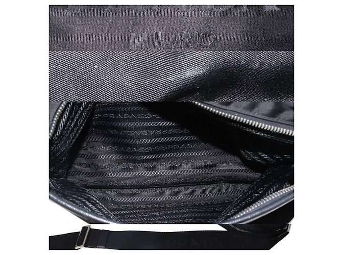 Borsa a tracolla Prada in nylon nera Nero - vista 7