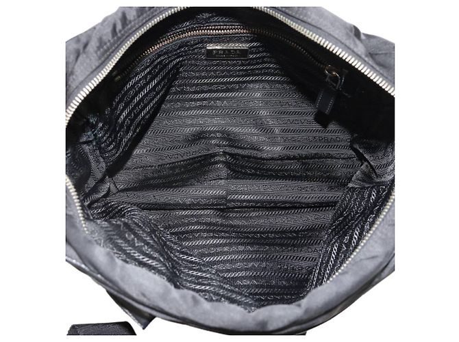 Borsa a tracolla Prada in nylon nera Nero - vista 8
