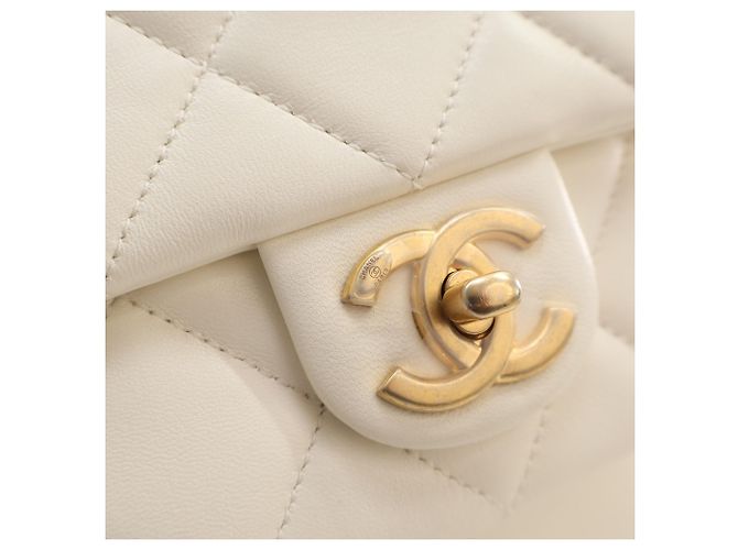 Chanel White Mini Quilted Lambskin Pearl My Perfect Single Flap Bianco - vista 10