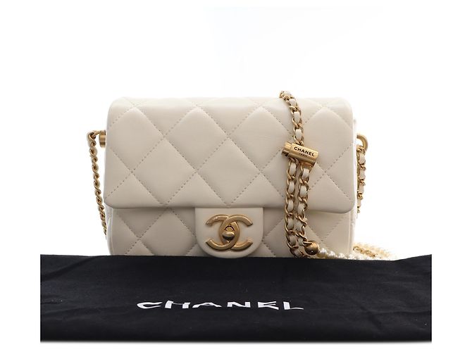 Chanel White Mini Quilted Lambskin Pearl My Perfect Single Flap Bianco - vista 13
