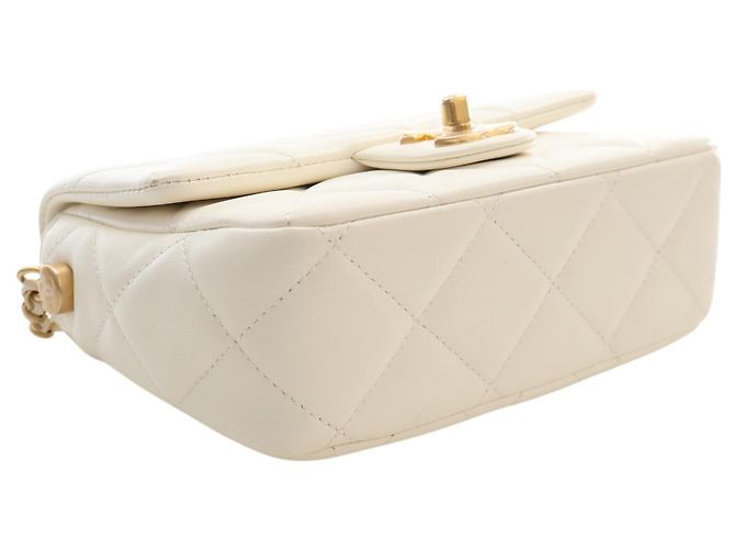 Chanel White Mini Quilted Lambskin Pearl My Perfect Single Flap Bianco - vista 5