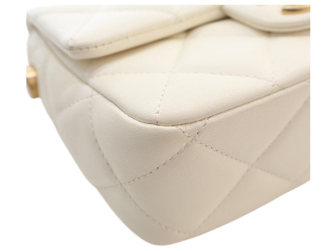 Chanel White Mini Quilted Lambskin Pearl My Perfect Single Flap Bianco - vista 7