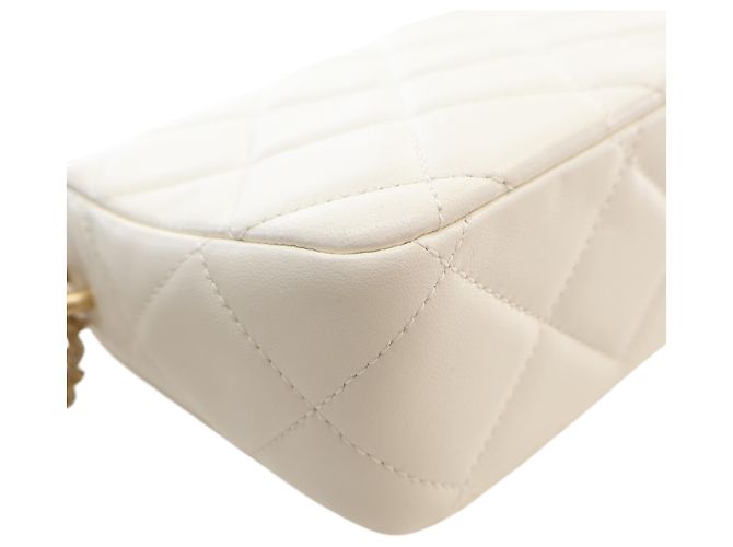 Chanel White Mini Quilted Lambskin Pearl My Perfect Single Flap Bianco - vista 9