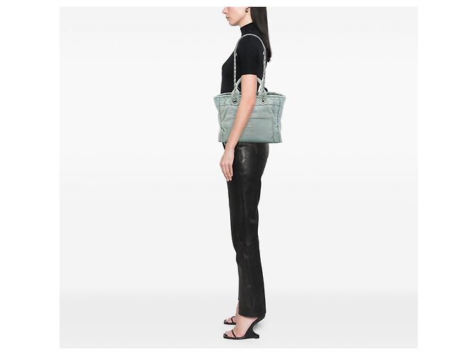 Borsa tote Deauville Small in denim blu Chanel Blu chiaro - vista 6