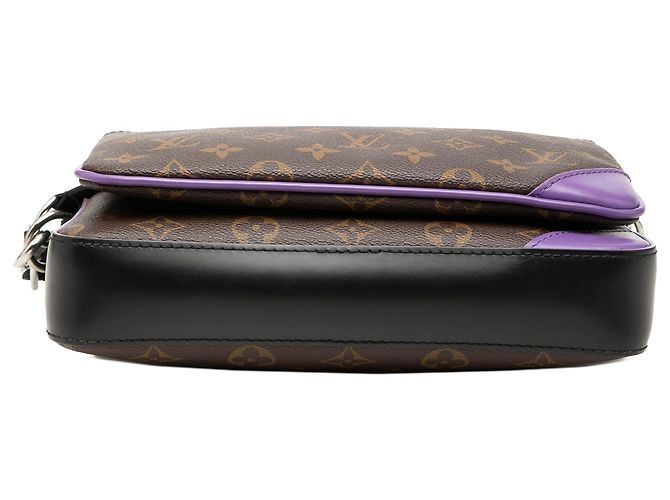 Louis Vuitton Brown Monogram Macassar Trio Messenger - vista 3