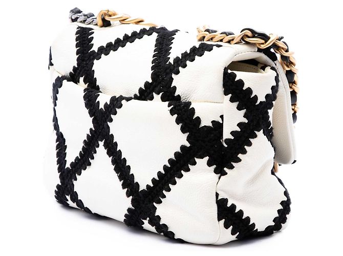 Chanel White Medium Crochet Calfskin 19 Flap Bianco - vista 2