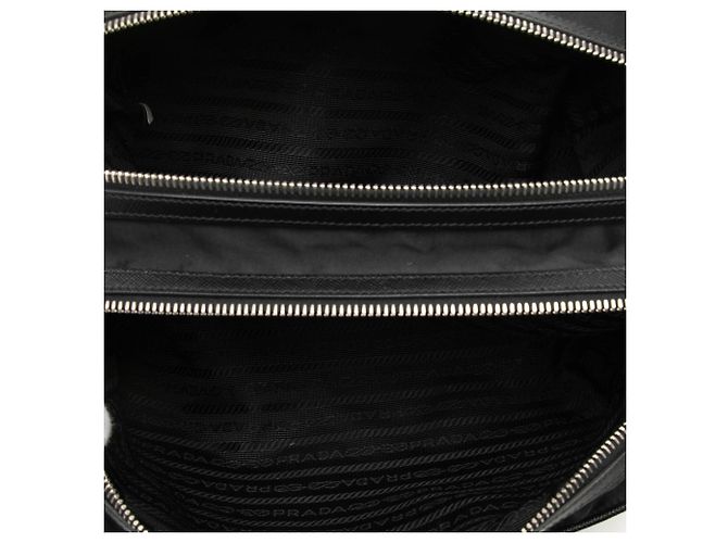 Pouch da viaggio Prada in Re-Nylon nero con rifiniture in Saffiano - vista 4