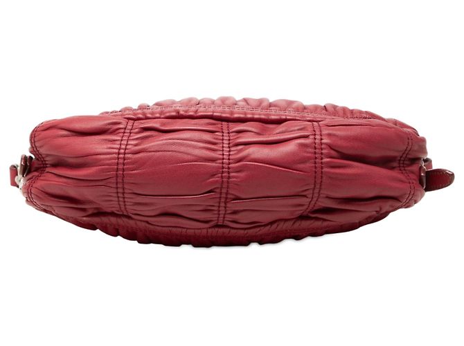 Borsa a spalla Prada Mini Nappa Gaufre con fiocco rossa Rosso - vista 3