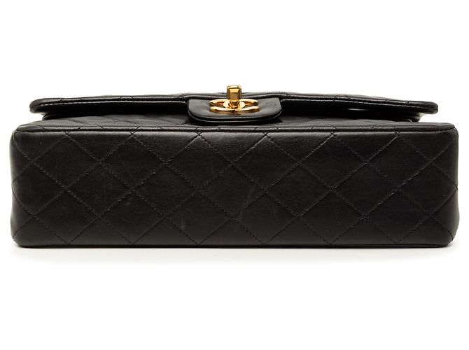 Chanel Black Medium Classic Lambskin Double Flap Nero - vista 3