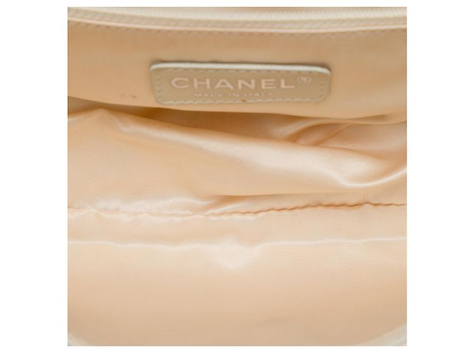 Chanel White Quilted Aged Lambskin Reissue 2.55 East West Flap Bianco Crudo - vista 4