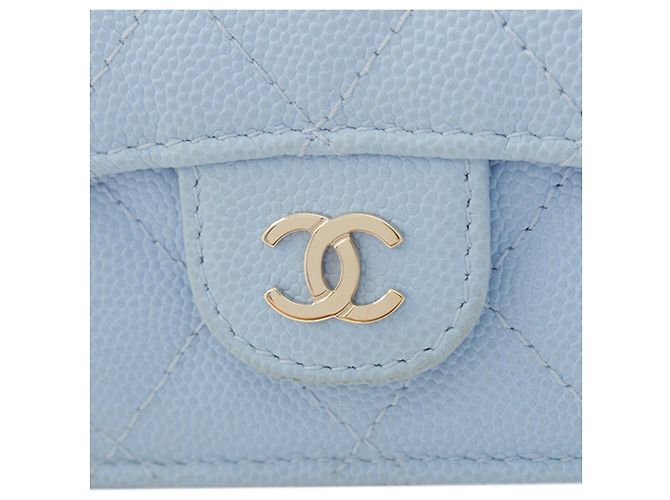 Cartera de solapa Chanel Blue CC Quilted Caviar Azul Azul claro - vista 8
