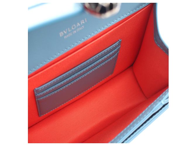 Bulgari Bvlgari Serpenti Forever Crossbody in pelle blu Blu chiaro - vista 3