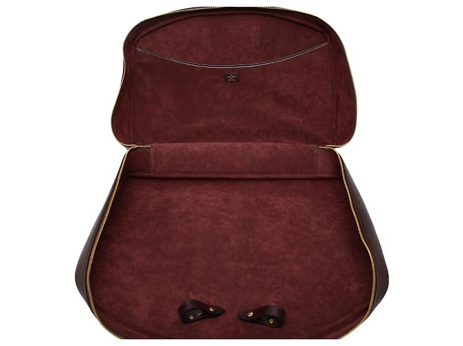 Louis Vuitton Red Taiga Helanga 1 Poche Rosso Bordò - vista 4