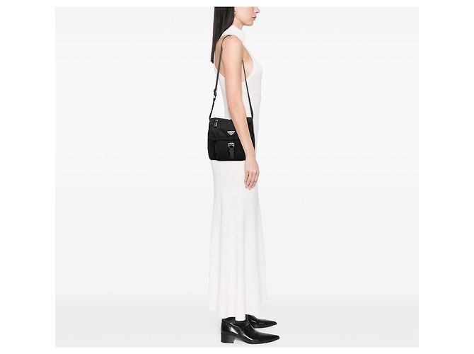 Sac messager Prada en Tessuto noir avec boucle et fermeture éclair - vue 6