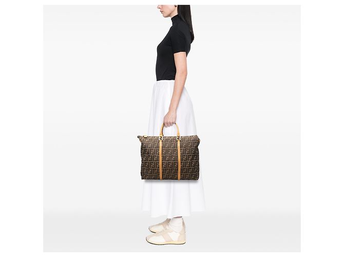Fendi Brown Zucca Canvas Reisetasche Braun - Ansicht 6