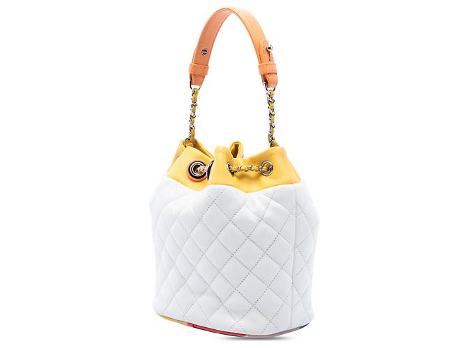 Bolsa Bucket Chanel White Paris Cuba CC em pele de cordeiro acolchoada com corrente Branco - vista 2