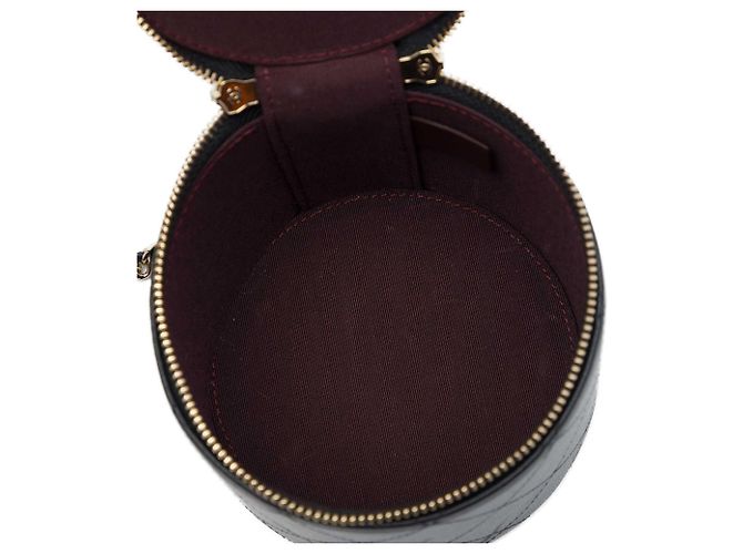 Vanity Necessaire Chanel in pelle di agnello matelassé nera con catena e ciondolo Nero - vista 4