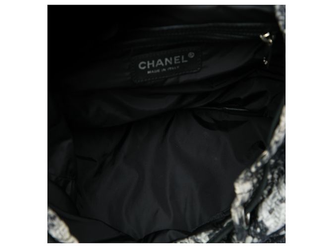 Zaino Chanel Black CC Nylon Tweed Printed Nero - vista 4