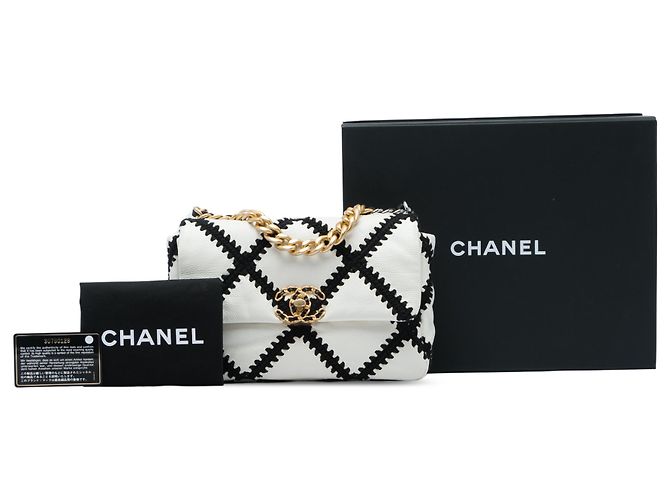 Chanel 19 Flap Medium in pelle di vitello crochet bianca Bianco Crudo - vista 6