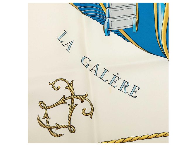Foulard di seta Hermès White Vue Du Carrosse De Galere La Reale 90 Bianco Bianco sporco - vista 4