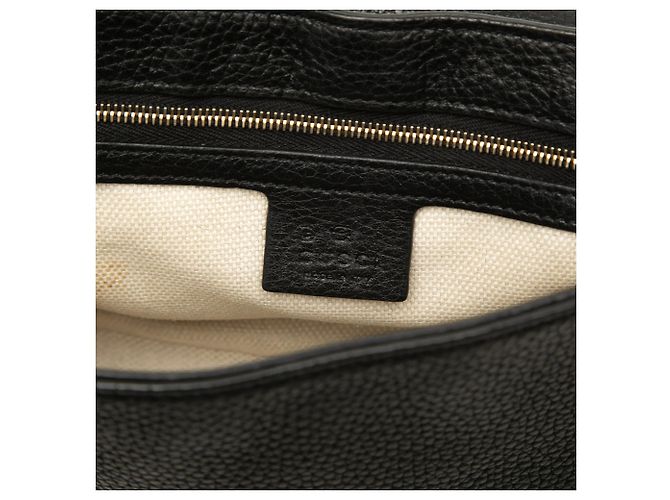 Gucci Soho Chain Flap Crossbody in pelle di vitello nera Medium Nero - vista 5