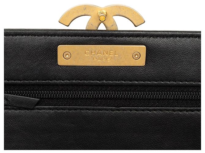 Chanel Black CC Quilted Lambskin Chic Wallet on Chain Nero - vista 5
