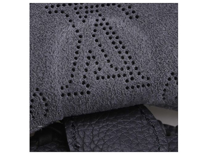 Louis Vuitton Black Monogram Mahina Blossom MM Nero - vista 8