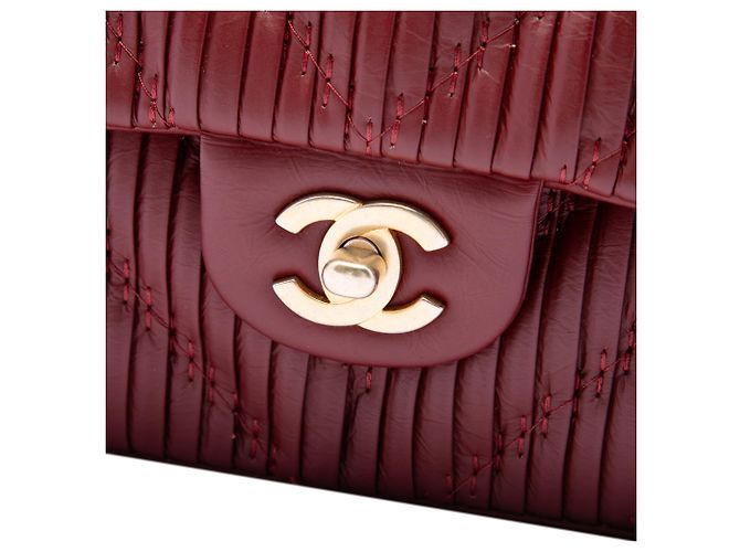 Chanel Red Medium Classic Chevron Calfskin Pleated Double Flap Marrone Rosso - vista 5