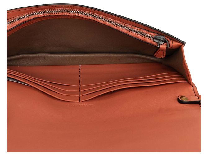 Bottega Veneta Brown Nappa Intrecciato Studded Wallet on Chain Castaño Carne - vista 4