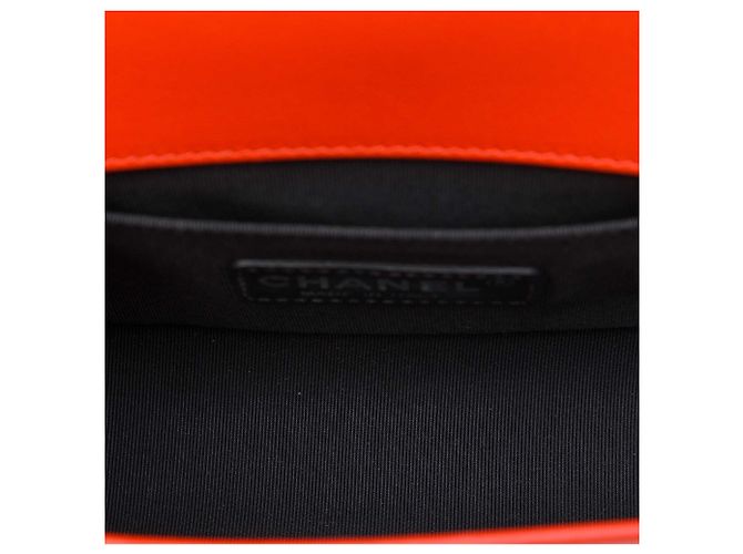 Chanel Orange Small Quilted Patent and Acrylic Boy Flap Arancione - vista 4