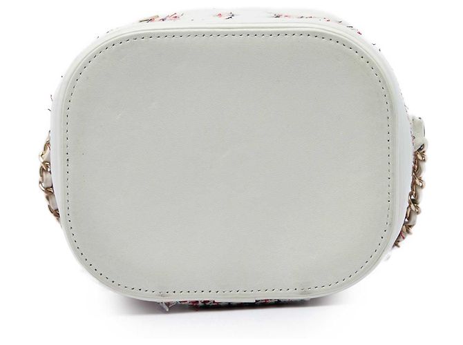 Vanity Beauty Case Chanel in Tweed Rosso e Pelle di Agnello CC - vista 3