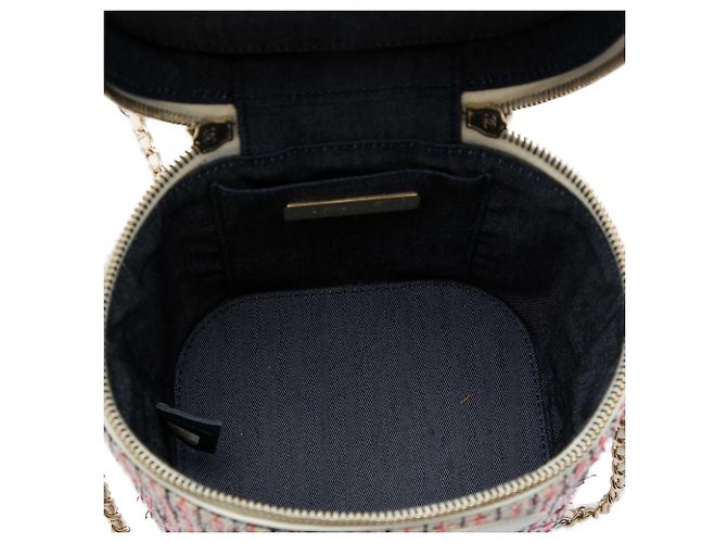 Vanity Beauty Case Chanel in Tweed Rosso e Pelle di Agnello CC - vista 4