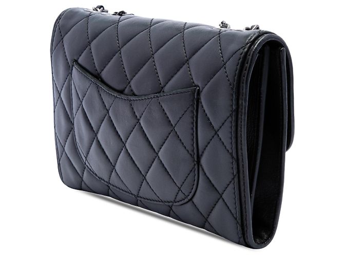 Chanel Black Small Quilted Lambskin Citizen Zip Flap Nero - vista 2