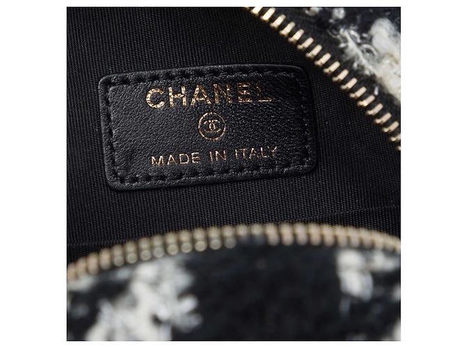 Chanel Clutch Rotonda 19 in Tweed Bianco con Catena e Portamonete Crudo - vista 5