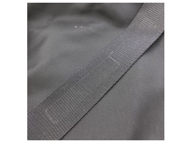 Borsa a tracolla lunga Prada in nylon nero - vista 13